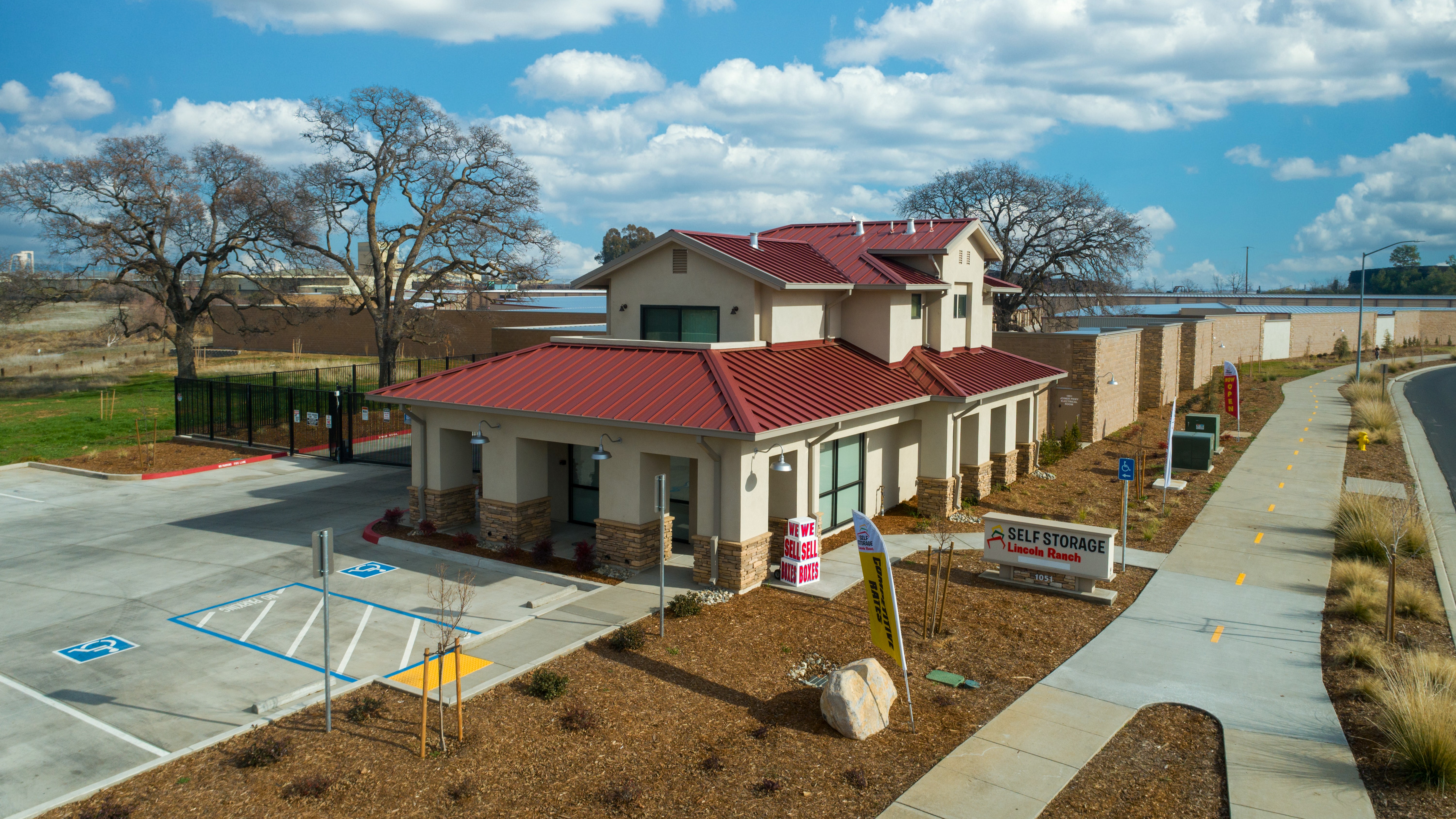 Lincoln Ranch Self Storage facility