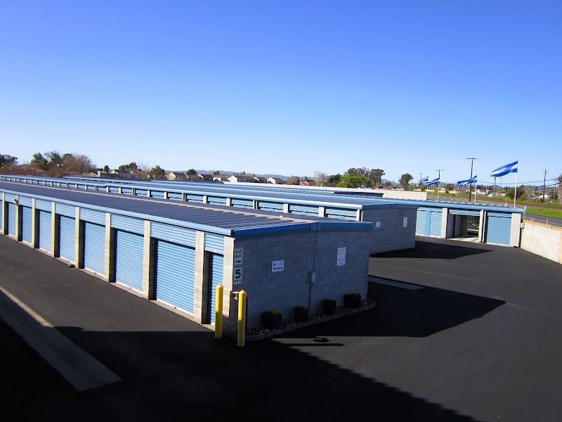 Railroad Avenue Self Storage facility