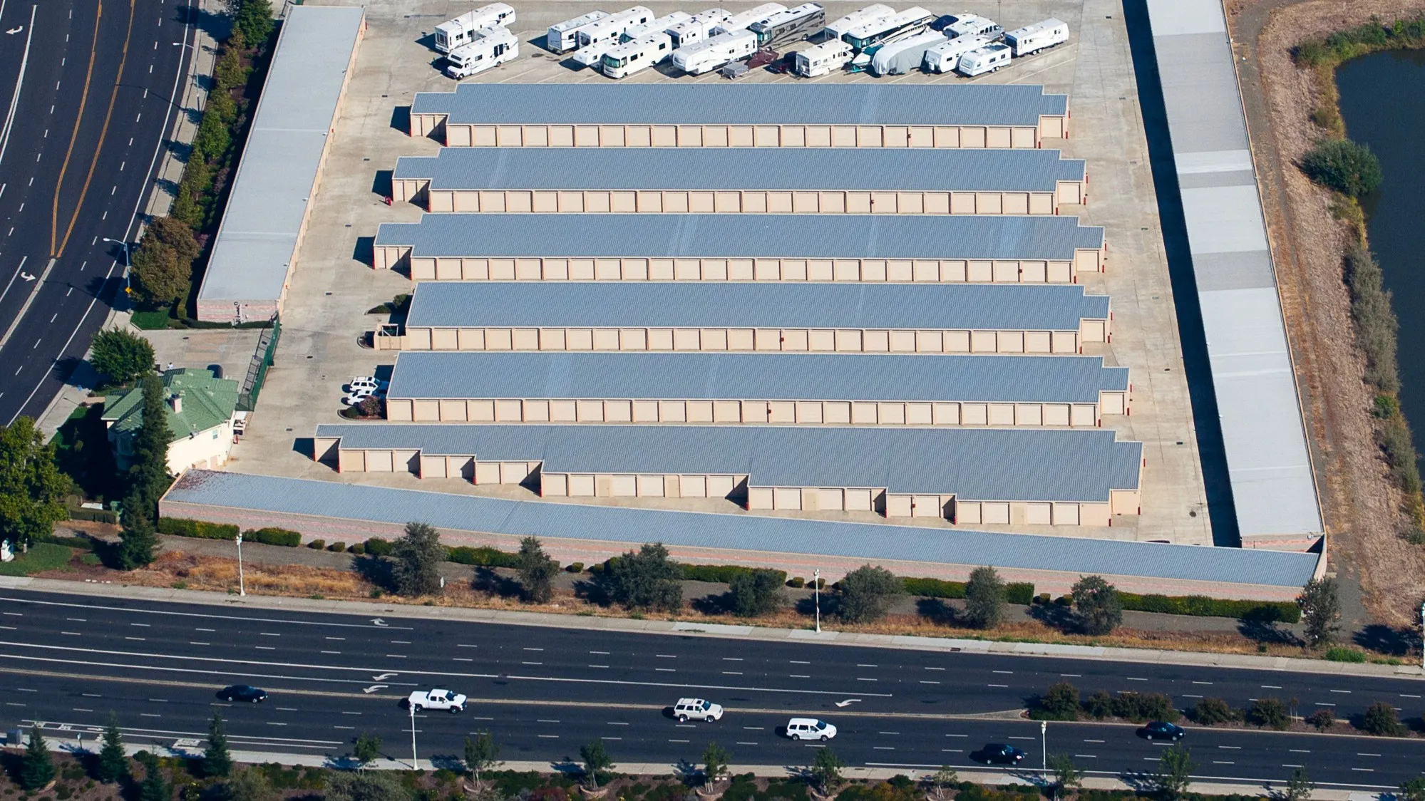 Laguna Self Storage thumbnail 3